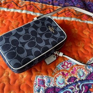 💙Coach crossbody💙